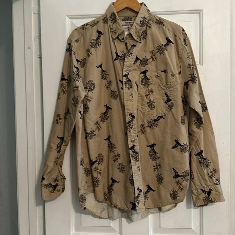 Wrangler Rugged Wear button down shirt - Picture 1 of 6
